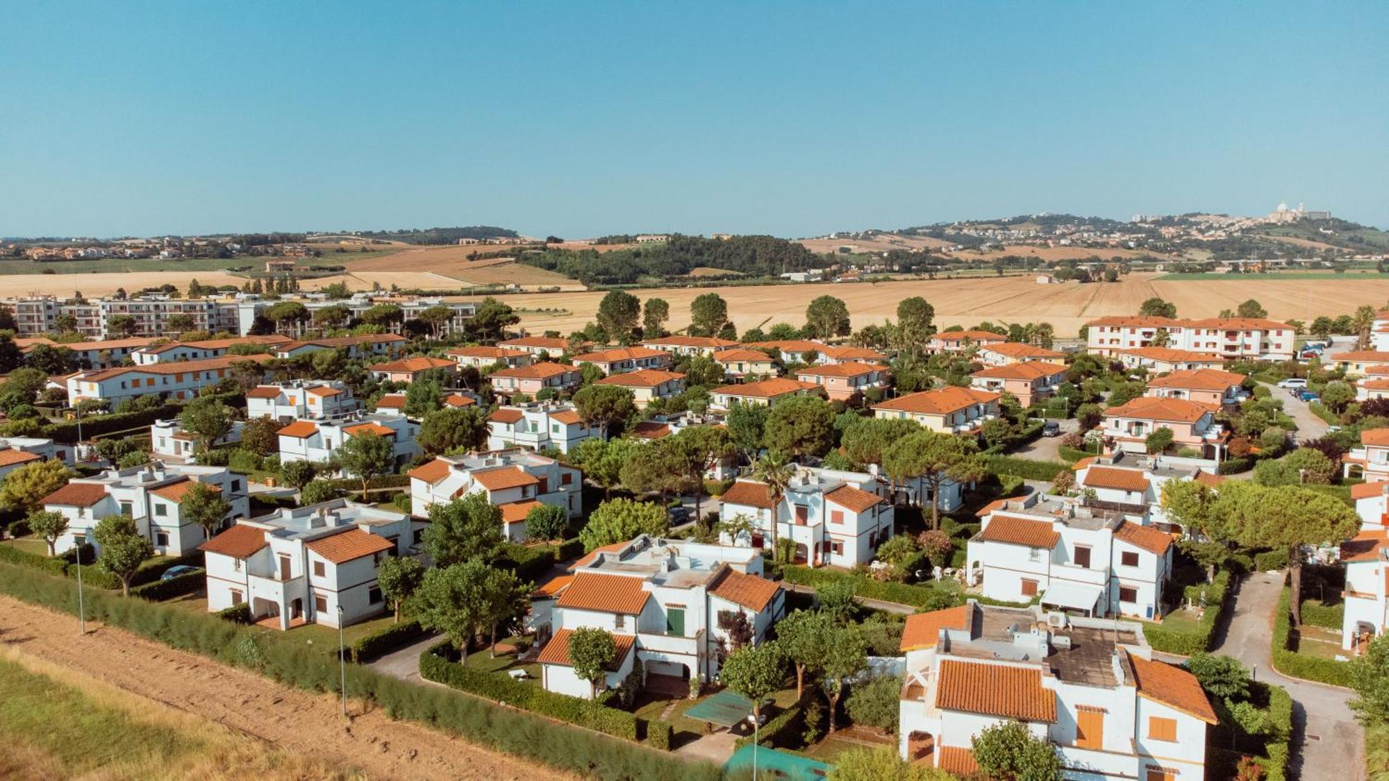 פורטו רקנאטי Villaggio Riva Musone מראה חיצוני תמונה